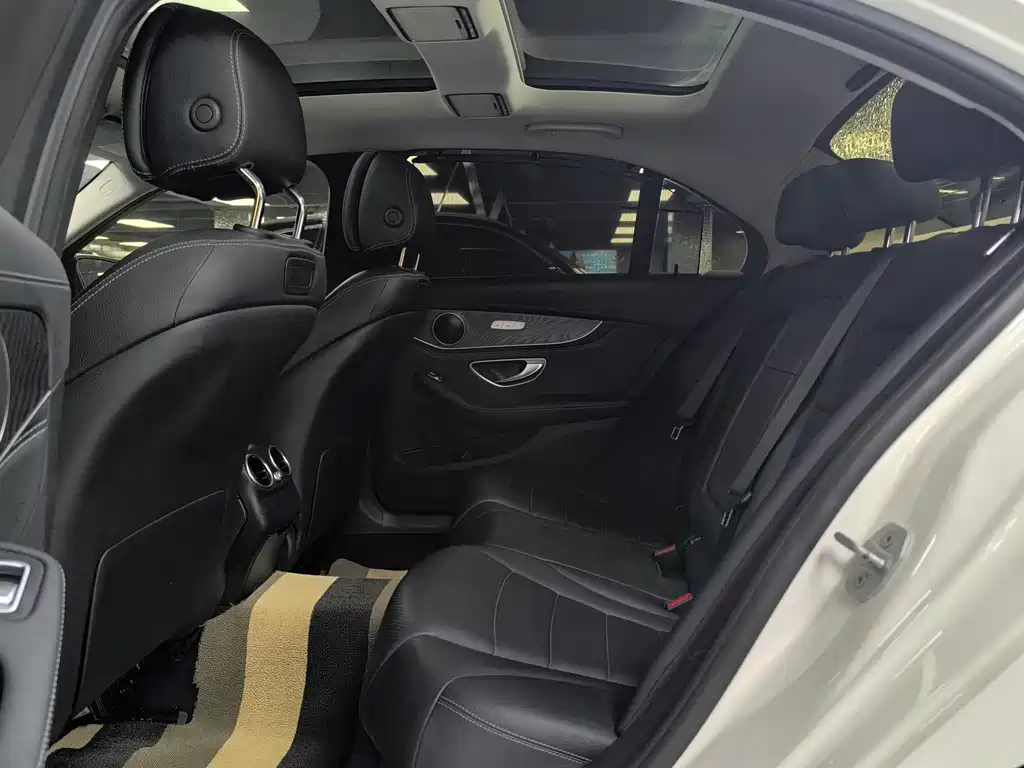Mercedes-Benz C-Class 2016 — фото 11