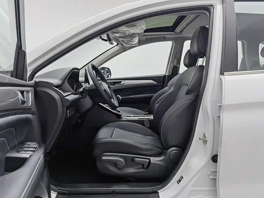 Haval M6 2021 — фото 10
