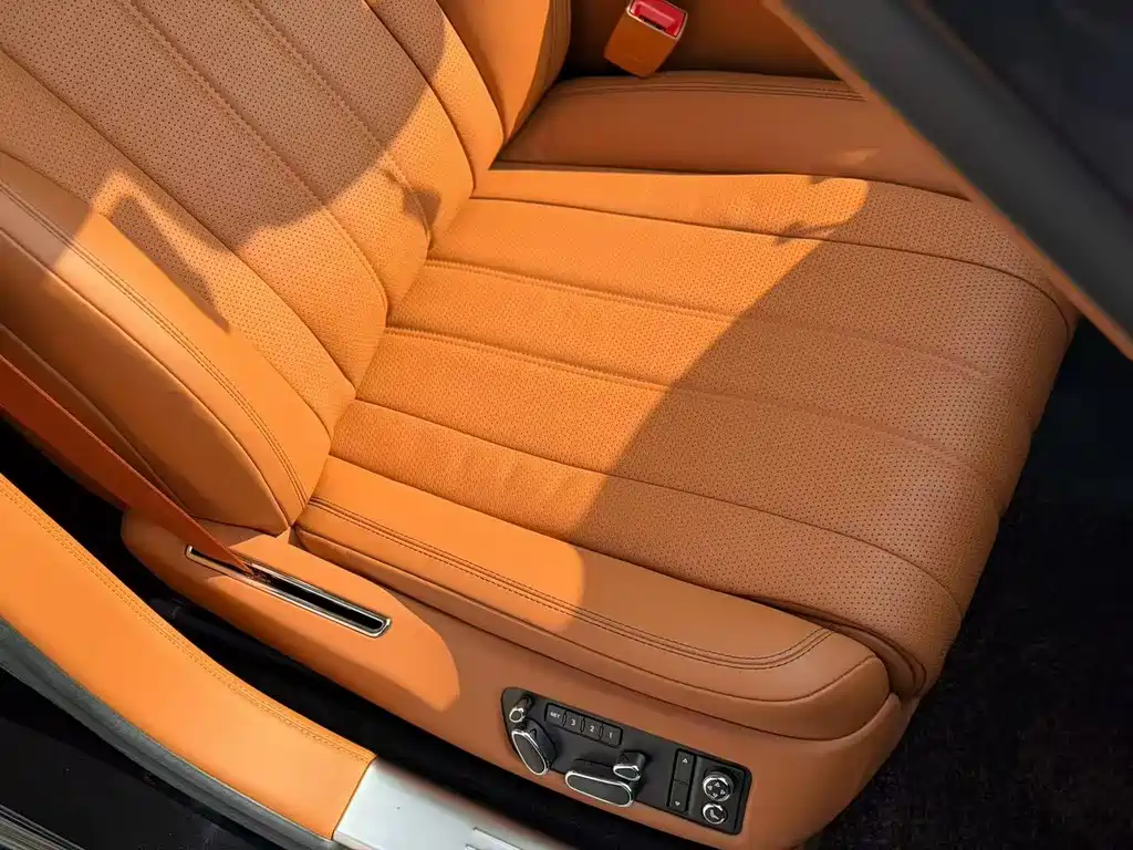 Bentley Flying Spur 2015 — фото 11