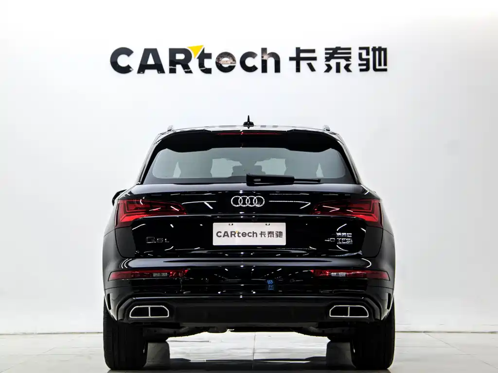 Audi Q5L 2024 — фото 19