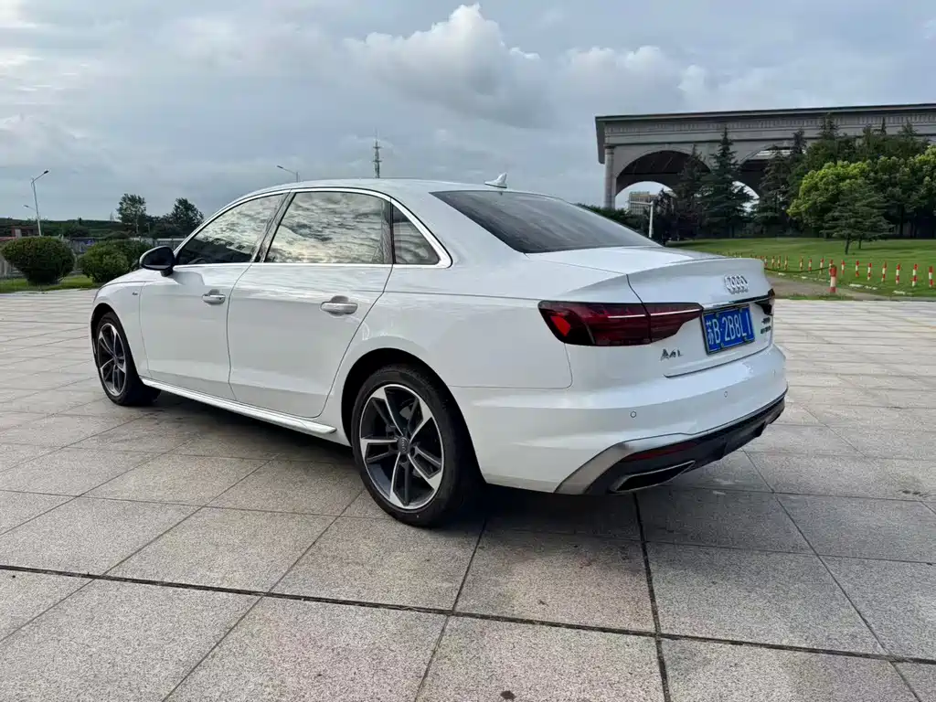 Audi A4L 2020 — фото 10