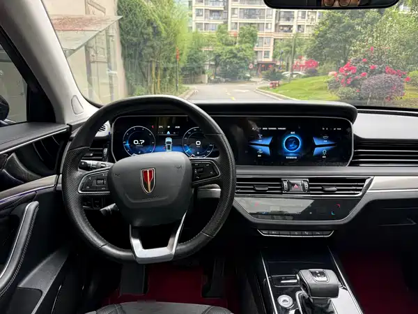 Hongqi HS5 2022
