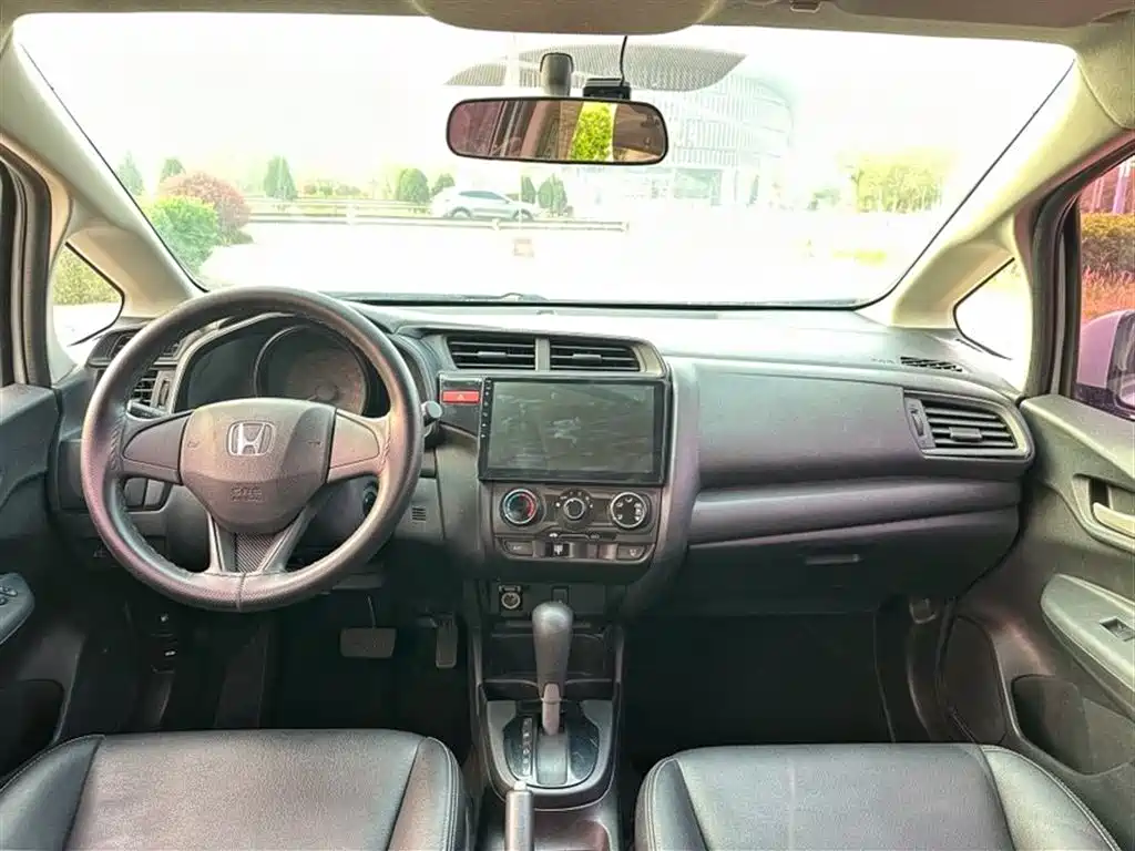 Honda Fit 2017 — фото 9