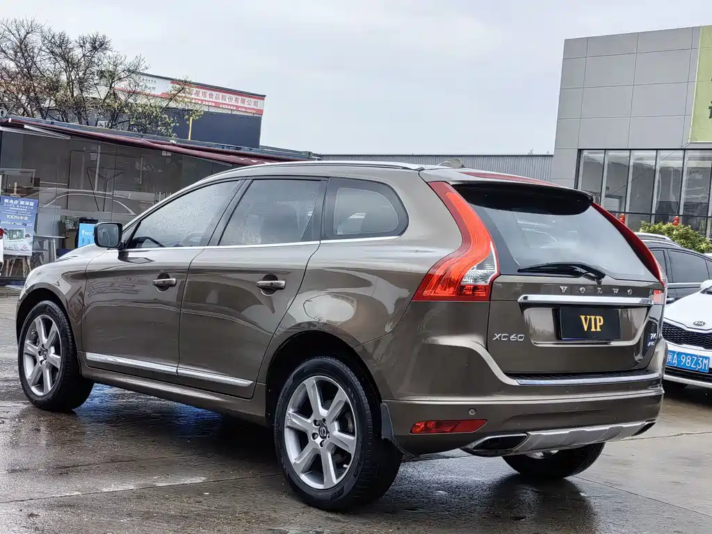 Volvo XC60 2014 — фото 7