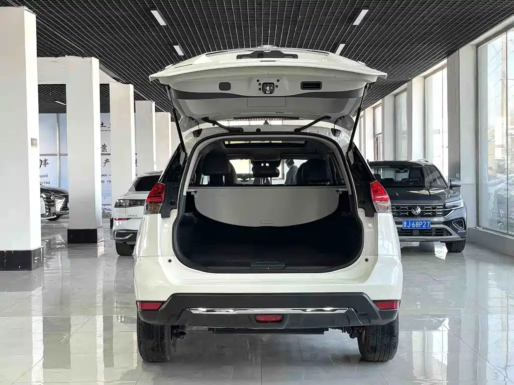 Nissan X-Trail 2023 — фото 16