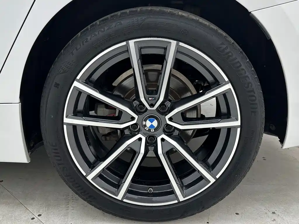 BMW 3 Series 2022 — фото 16
