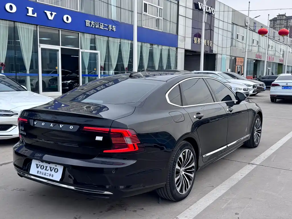 Volvo S90 PHEV 2023 — фото 4