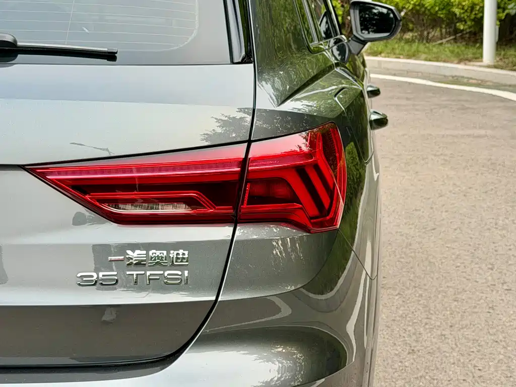 Audi Q3 2023 — фото 21