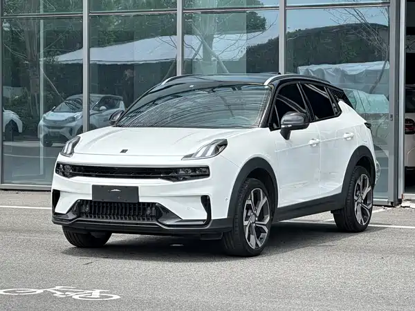 Lynk & Co 06 2024