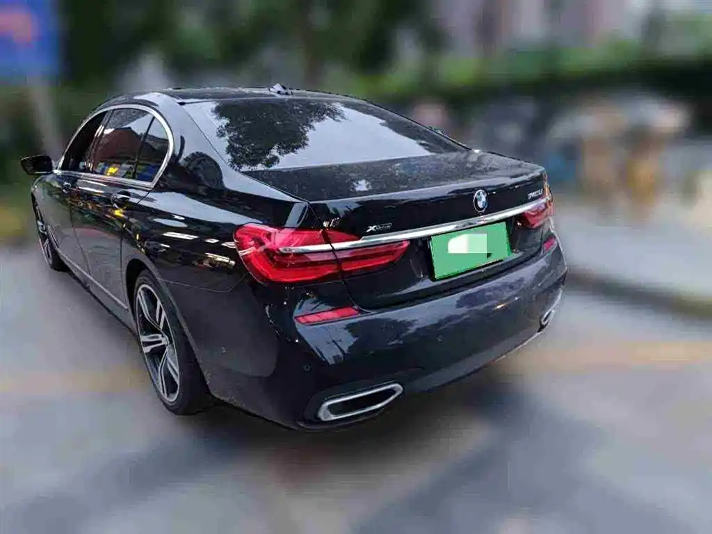 BMW 7 Series 2018 — фото 10