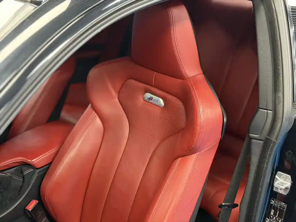 BMW M4 2017 — фото 14