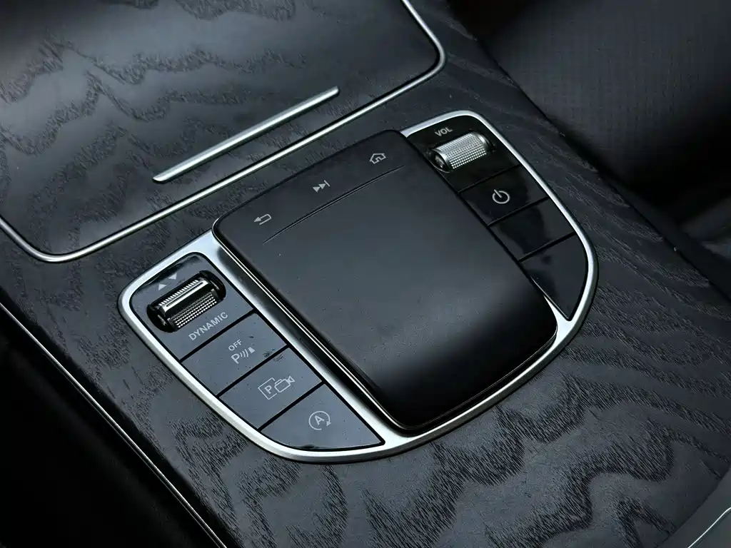 Mercedes-Benz C-Class 2021 — фото 14