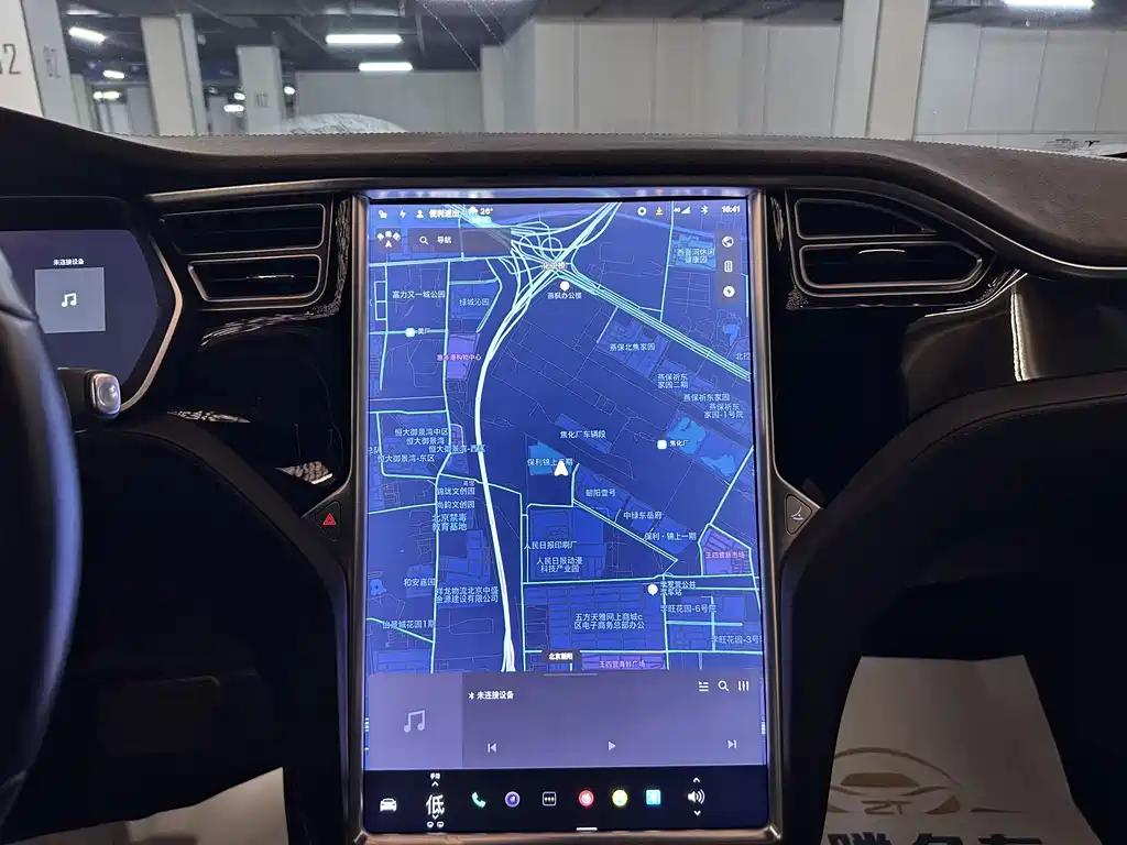 Tesla Model S 2017 — фото 23