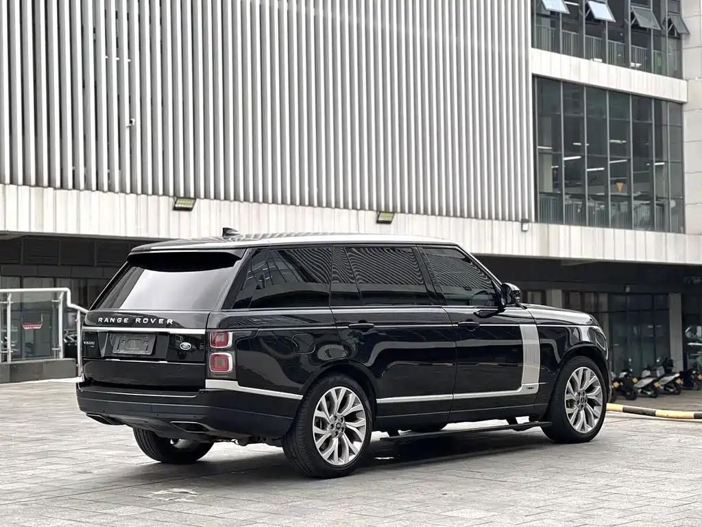 Land Rover Range Rover 2021 — фото 10