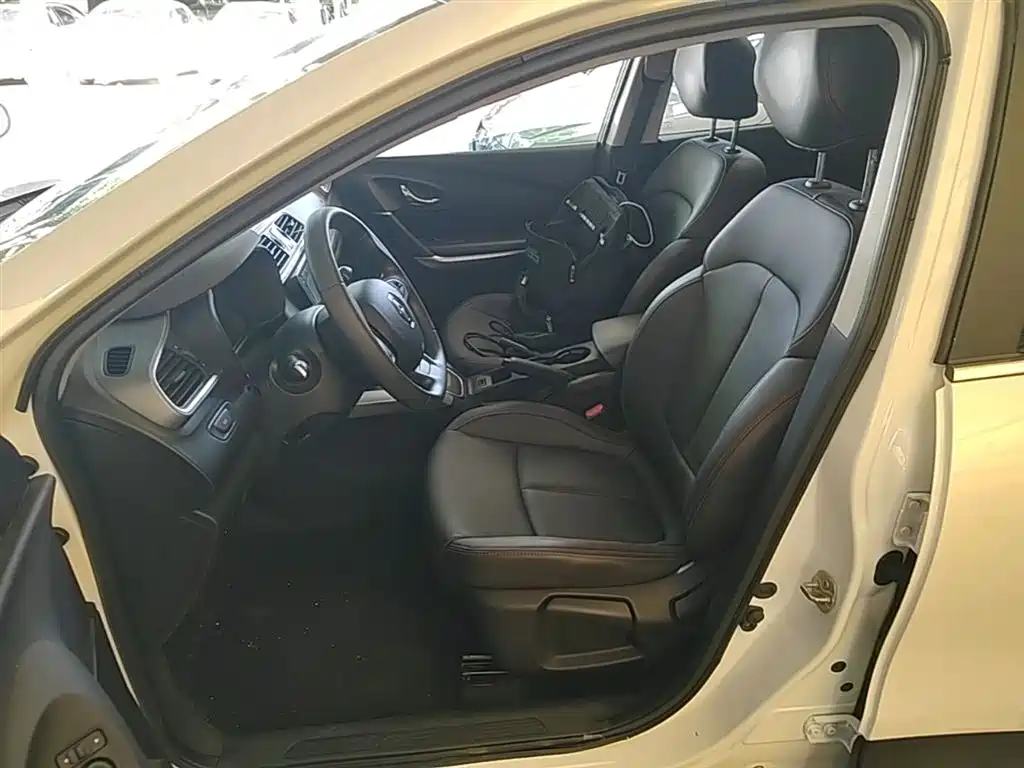 Renault Kadjar 2018 — фото 15