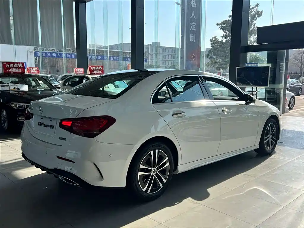 Mercedes-Benz A-Class 2023 — фото 5