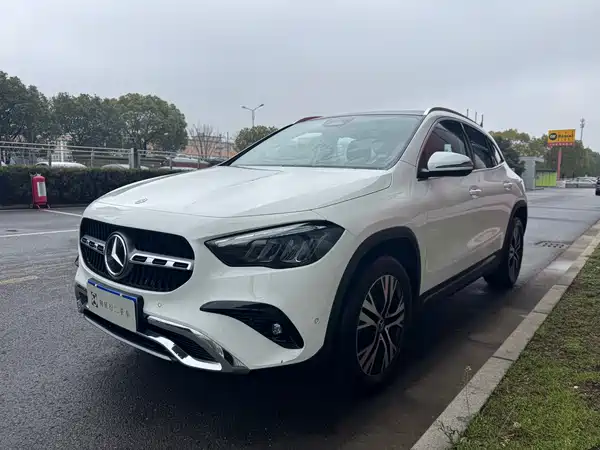 Mercedes-Benz GLA 2024