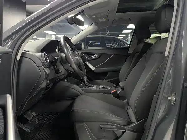 Audi Q2L 2021