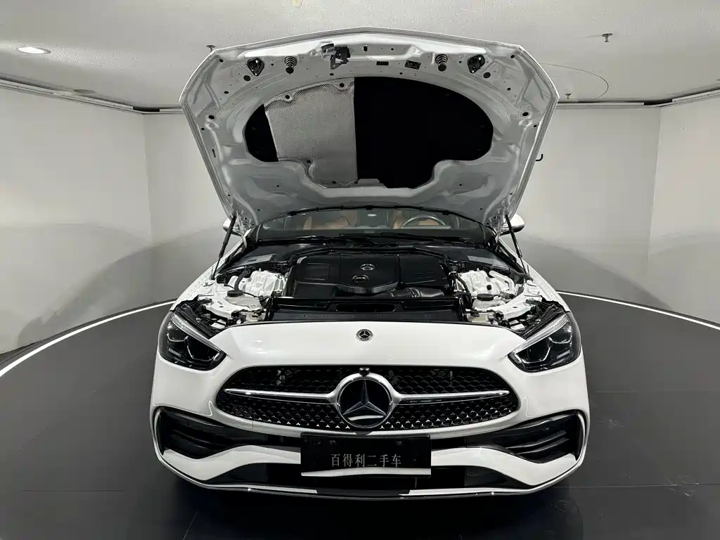 Mercedes-Benz C-Class 2023 — фото 9