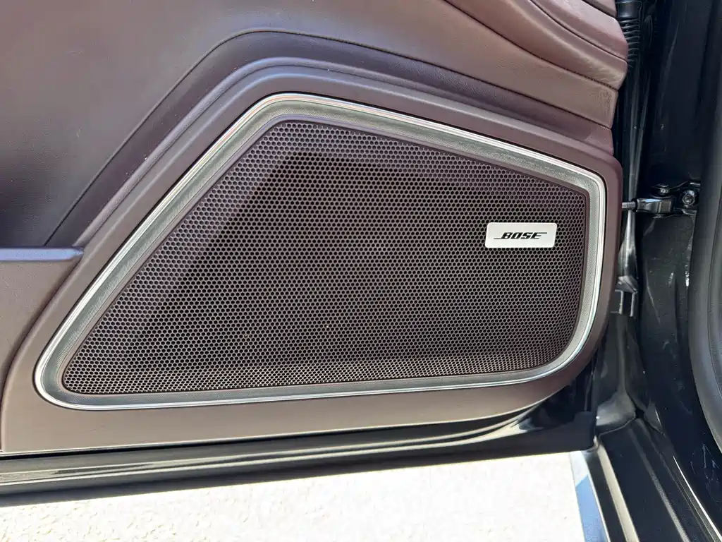 Porsche Panamera 2019 — фото 20