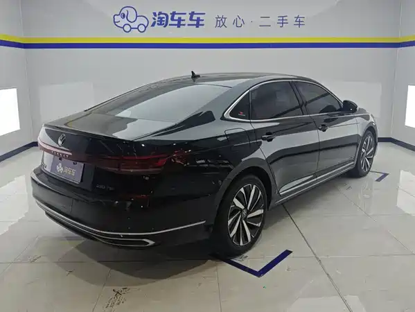 Volkswagen Passat 2022