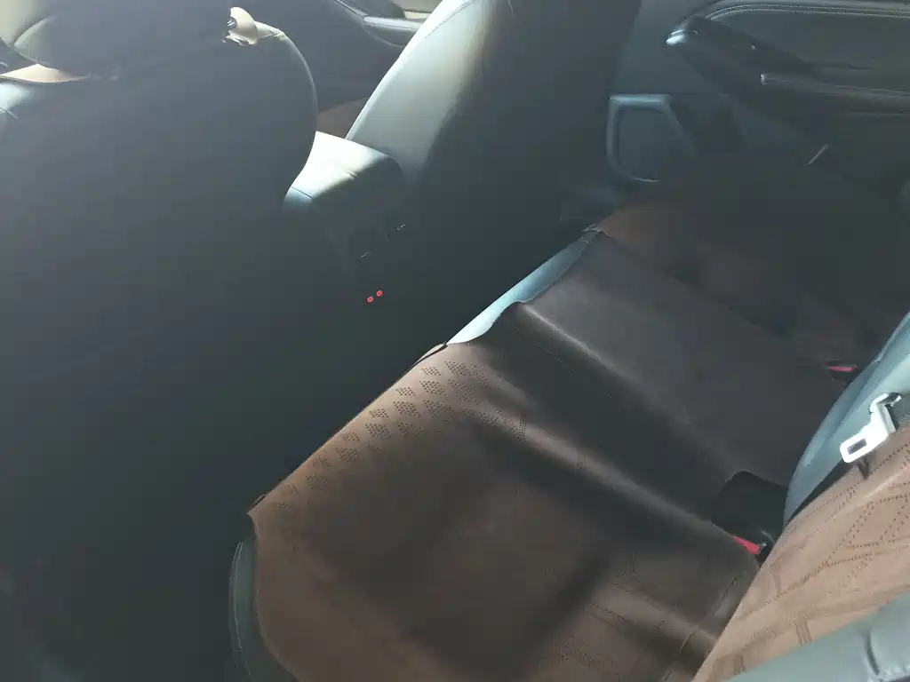 Nissan Teana 2023