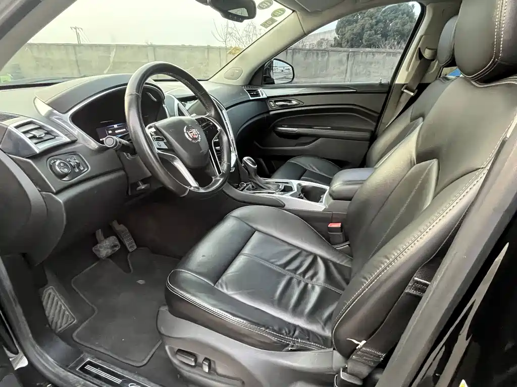 Cadillac SRX 2014 — фото 26
