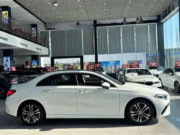 Mercedes-Benz A-Class 2023