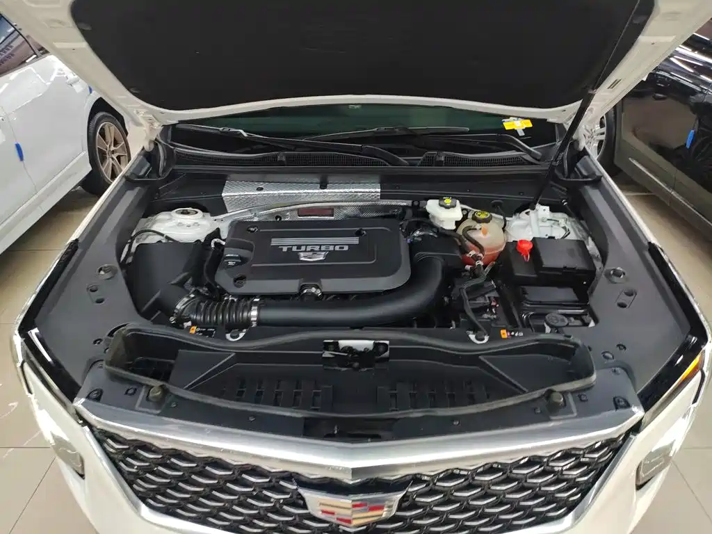 Cadillac XT4 2024 — фото 16