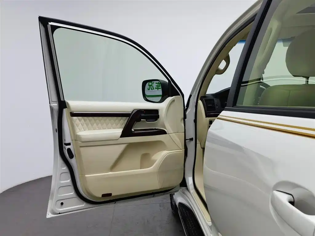 Toyota Land Cruiser 2016 — фото 15