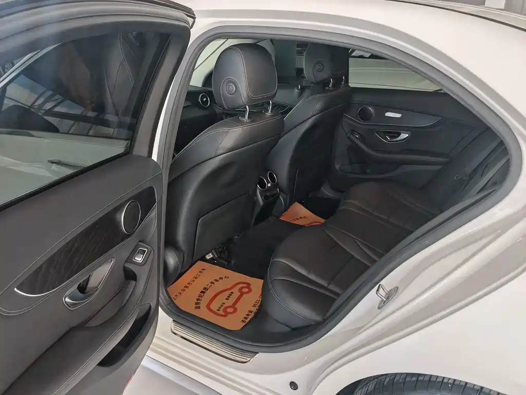 Mercedes-Benz C-Class 2019 — фото 10