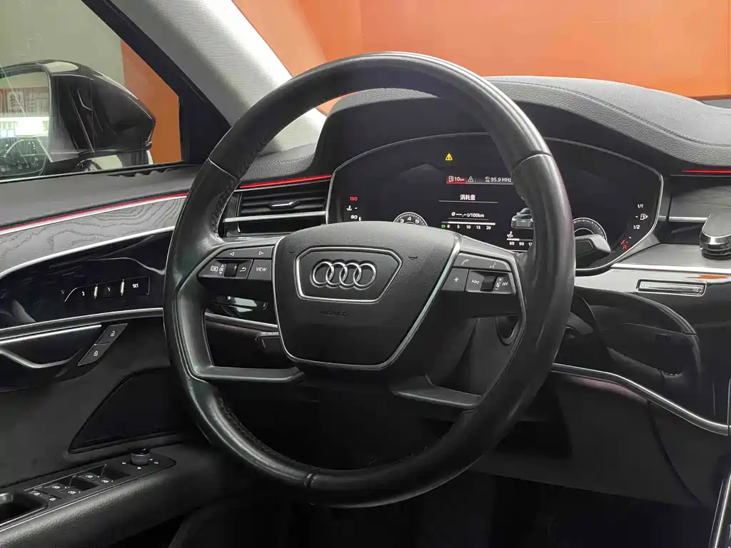 Audi A8 2020 — фото 11