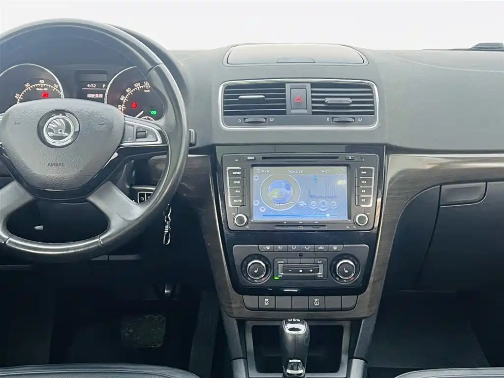 Skoda Yeti 2014 — фото 19