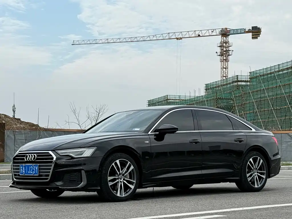Audi A6L 2020 — фото 1
