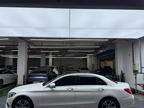 Mercedes-Benz C-Class 2017
