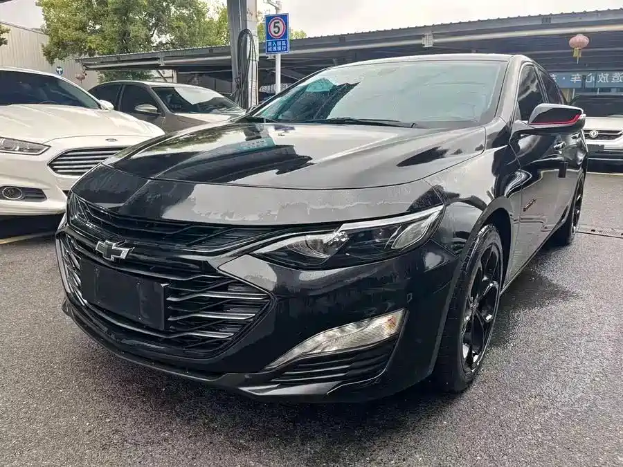 Chevrolet Malibu XL 2022 — фото 1