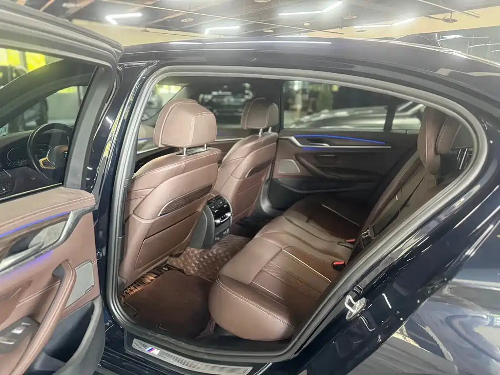BMW 5 Series 2022