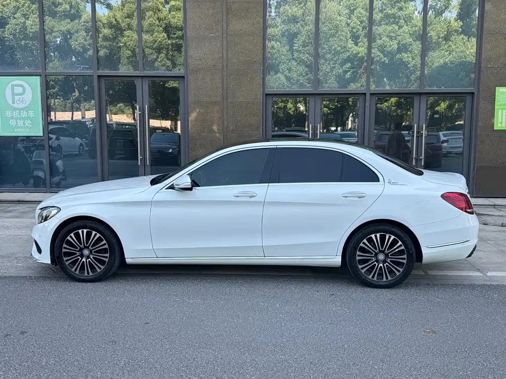 Mercedes-Benz C-Class 2015 — фото 3