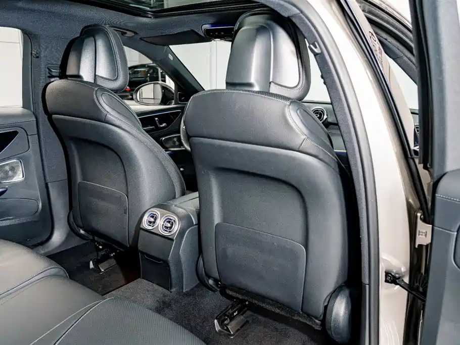 Mercedes-Benz C-Class 2022 — фото 18