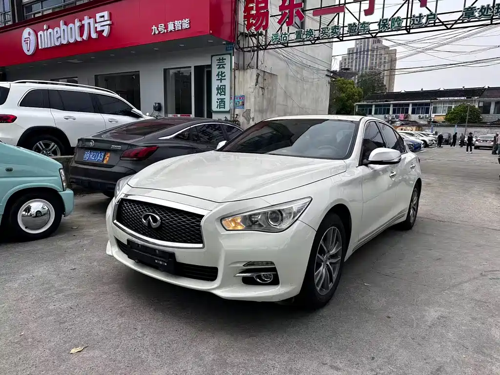 Infiniti Q50L 2016 — фото 1