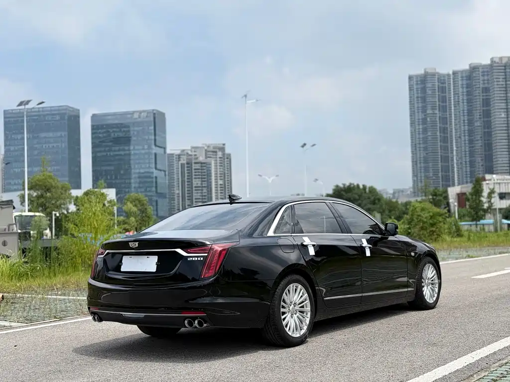 Cadillac CT6 2021 — фото 18