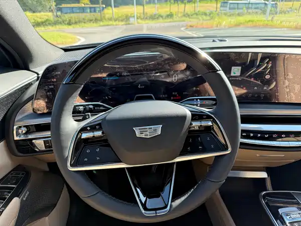 Cadillac Lyriq 2022