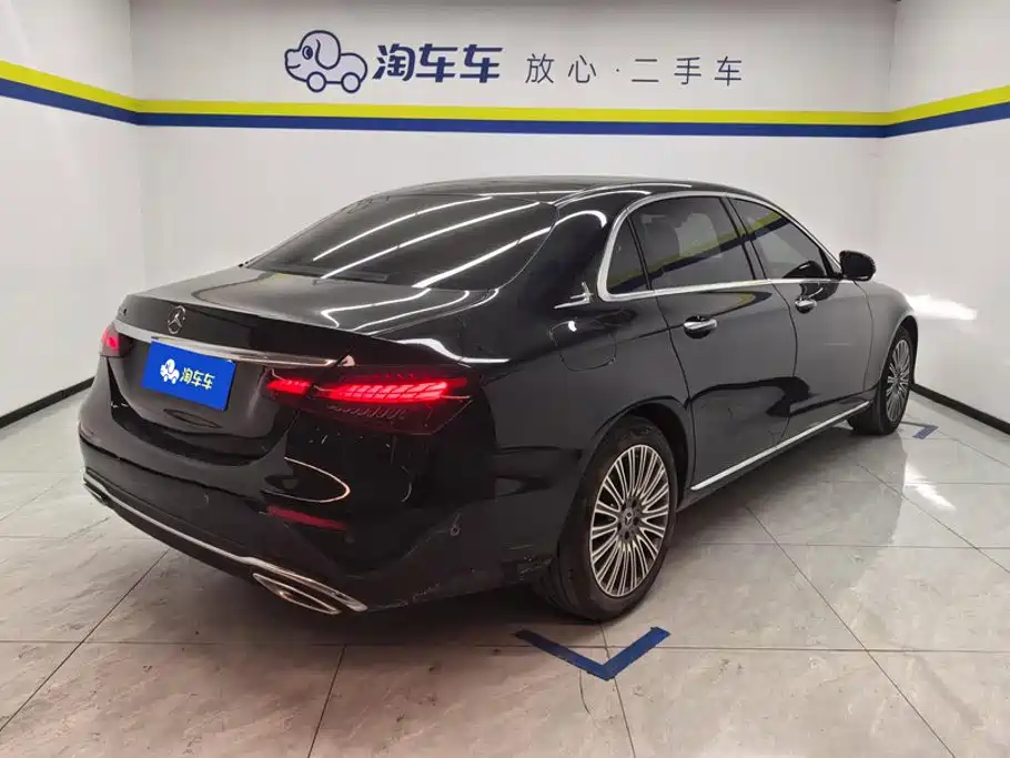 Mercedes-Benz E-Class 2023