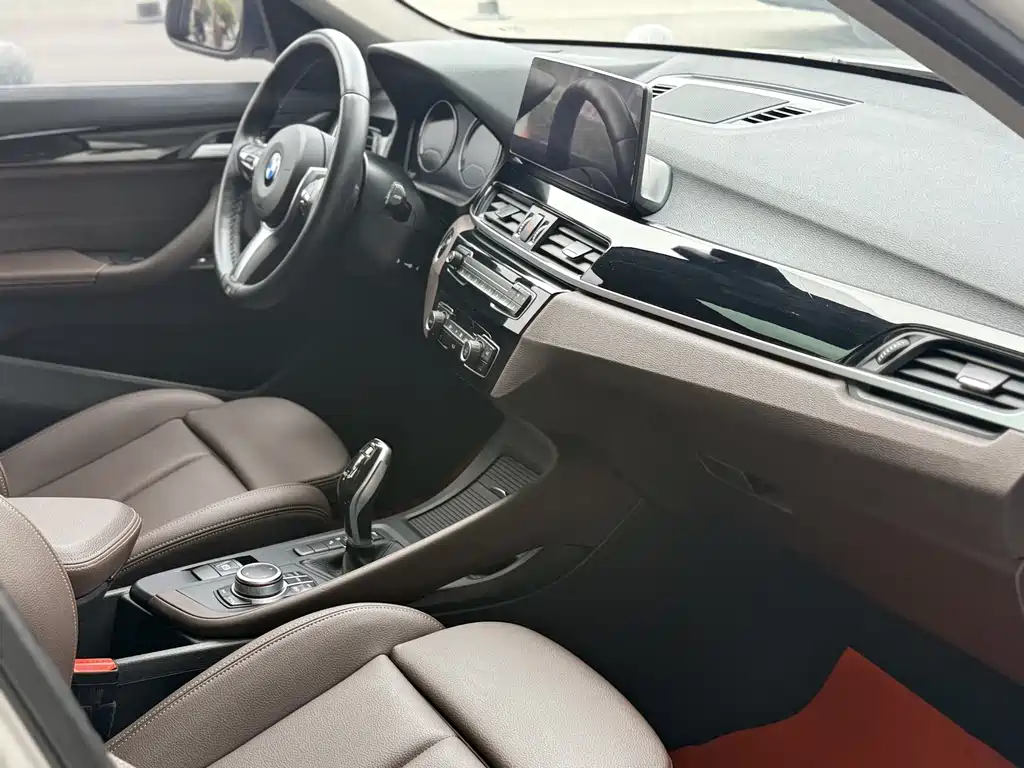 BMW X1 2022 — фото 11