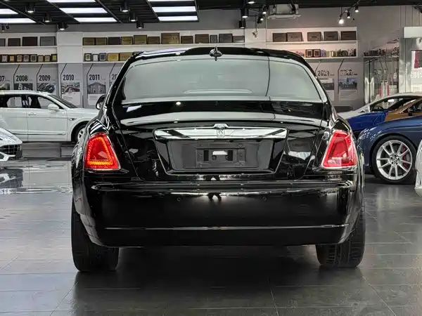 Rolls-Royce Ghost 2010