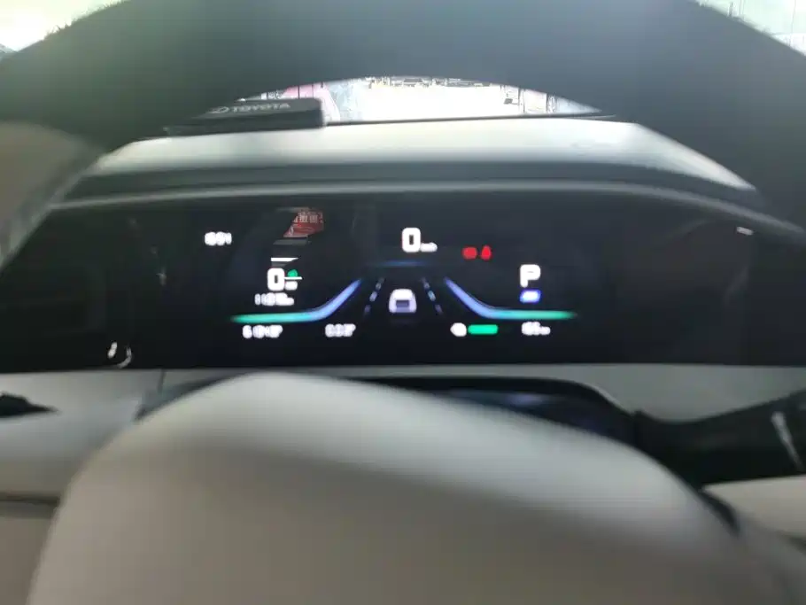 Geely Galaxy Starwish 2025 — фото 14