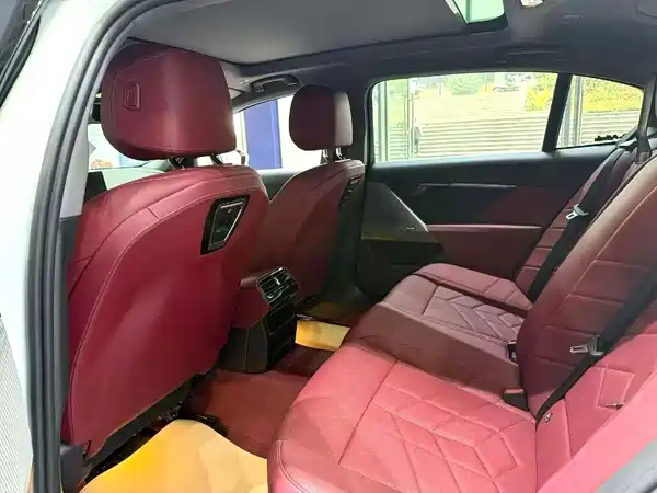 BMW 5 Series 2024