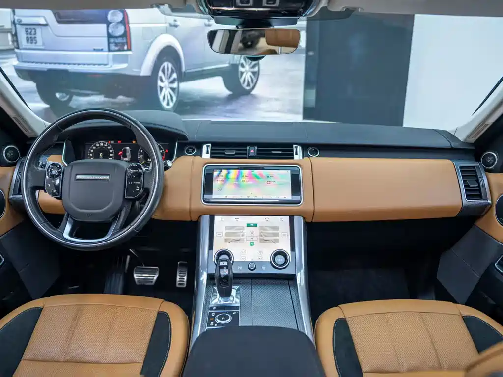 Land Rover Sport 2020 — фото 11