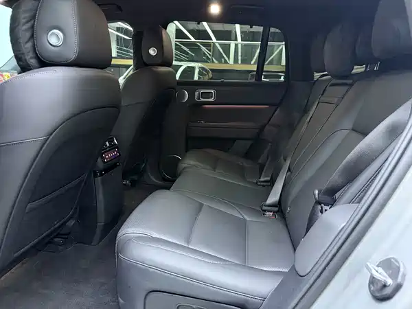 Li Auto L6 2024