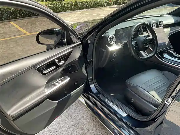 Mercedes-Benz C-Class 2022